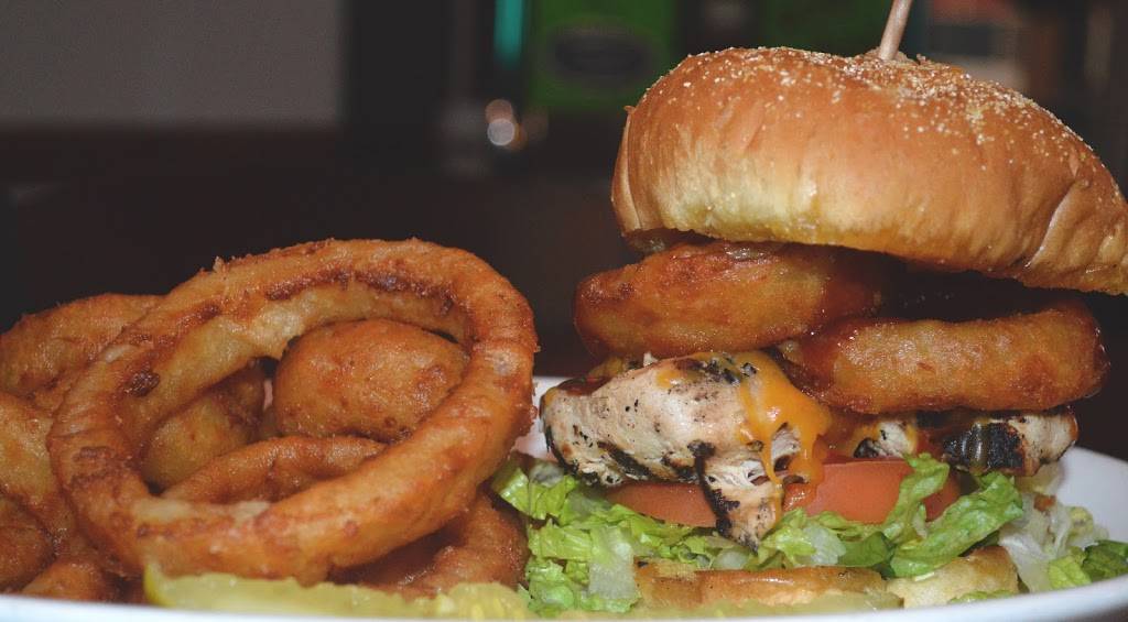 Red Creek Bar & Grill | restaurant | 1820 N Ridge Rd, Painesville, OH 44077, USA | 4408538490 OR +1 440-853-8490