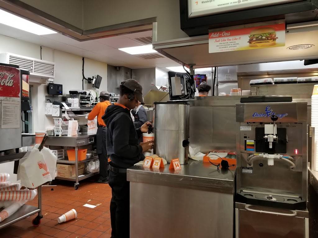 Whataburger | restaurant | 5525 S Buckner Blvd, Dallas, TX 75227, USA | 2143213800 OR +1 214-321-3800