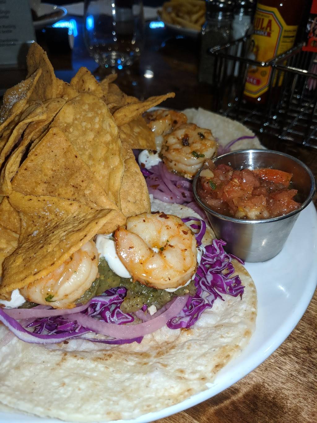 Louies Tap House | restaurant | 5689 Elevator Rd, Roscoe, IL 61073, USA | 8152701020 OR +1 815-270-1020