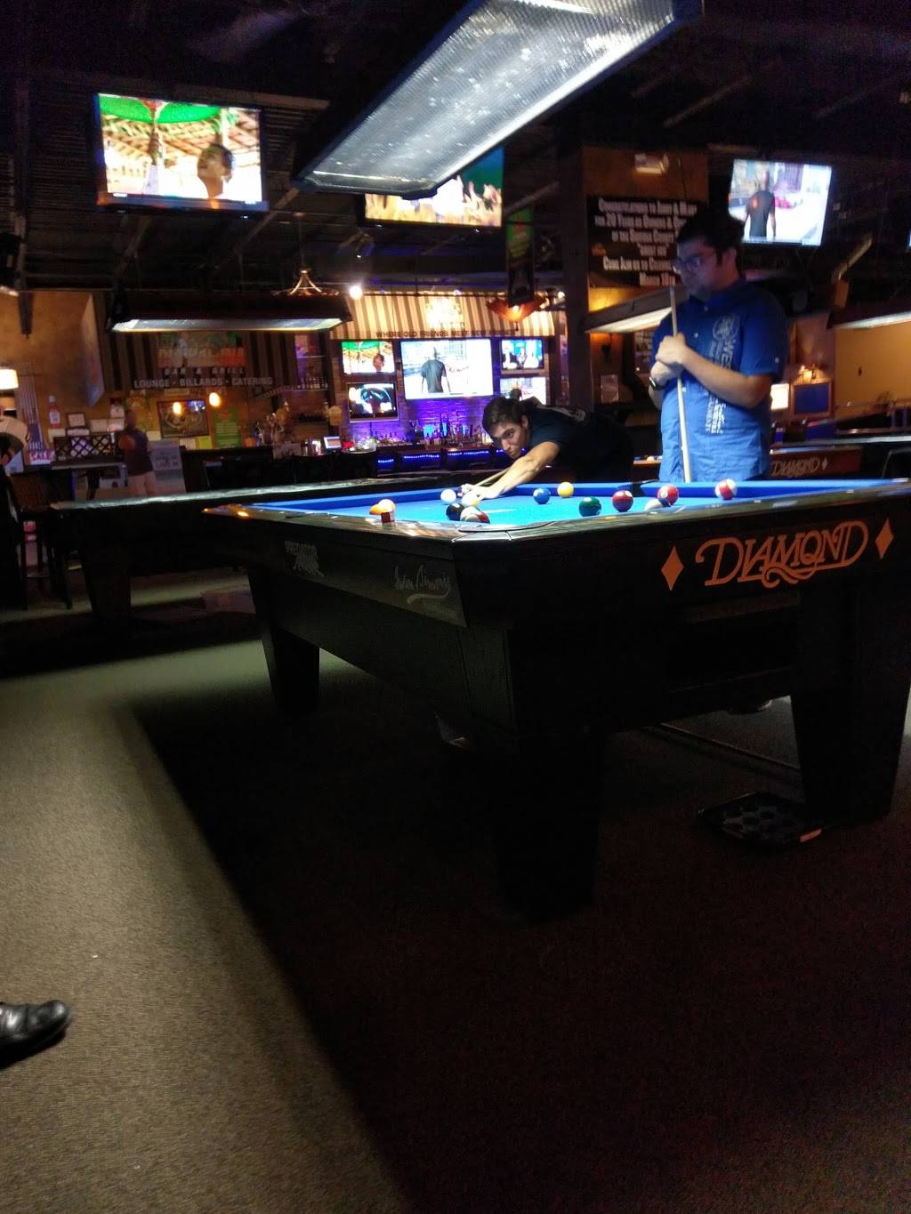 The Big Kahuna | restaurant | 1730 E Jericho Turnpike, Huntington, NY 11743, USA | 6315439100 OR +1 631-543-9100