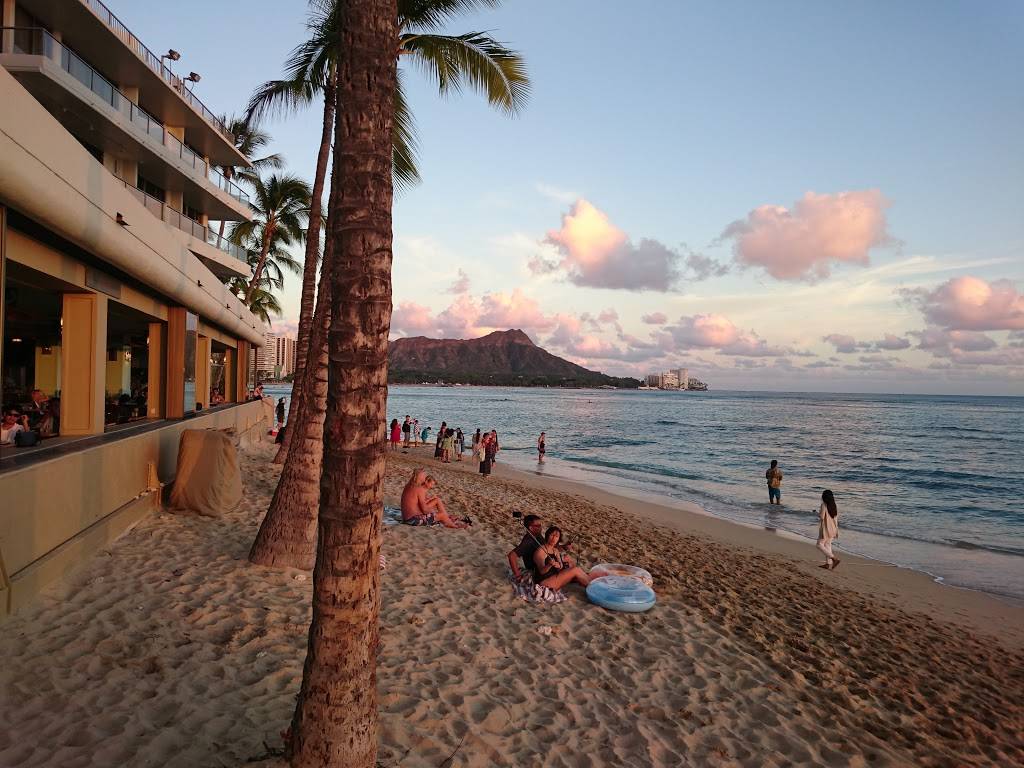 The Reef Bar & Market Grill | restaurant | Outrigger Reef Beach Resort, 2169 Kalia Rd, Honolulu, HI 96815, USA | 8089247333 OR +1 808-924-7333