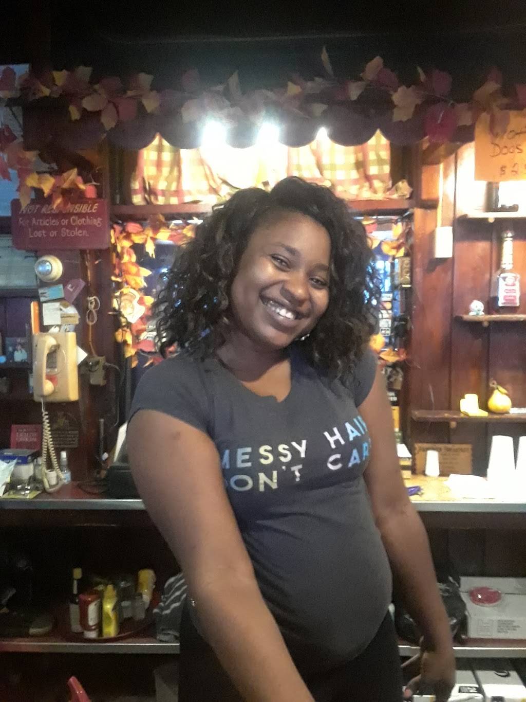 Red Barn Bar & Grill | restaurant | 646 N 8th St, Allentown, PA 18102, USA | 6104335376 OR +1 610-433-5376