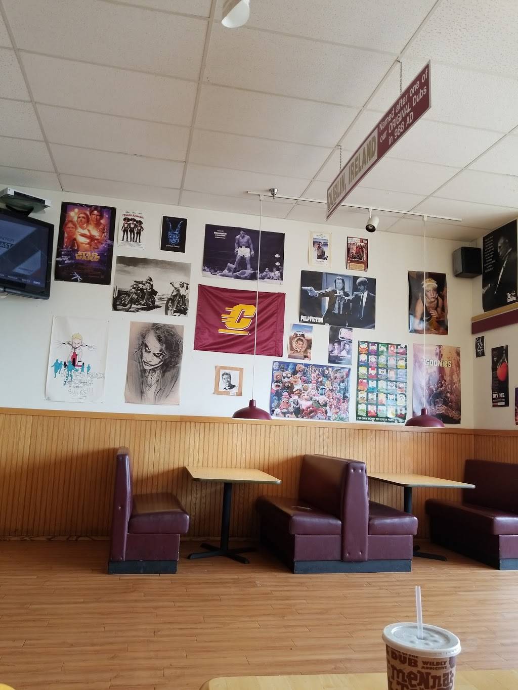 Mennas Joint | meal takeaway | 1418 S Mission St, Mt Pleasant, MI 48858, USA | 9899533827 OR +1 989-953-3827