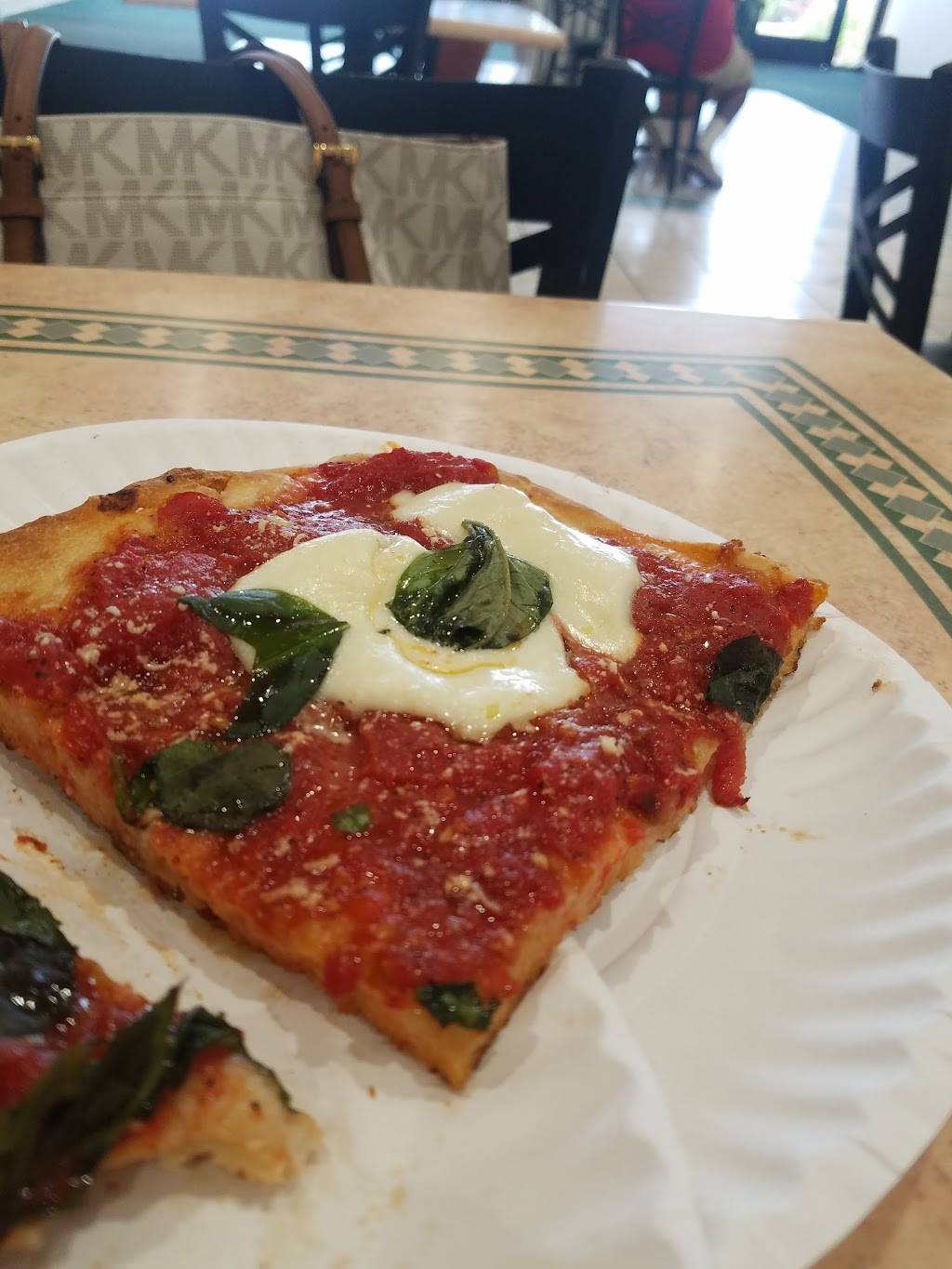 Lucas Pizza | restaurant | 3849 S Delsea Dr # 327325, Vineland, NJ 08360, USA | 8563272200 OR +1 856-327-2200