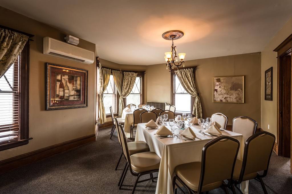 Lucrezia Italian Ristorante | restaurant | 4024, 302 S Main St, Crown Point, IN 46307, USA | 2196615829 OR +1 219-661-5829