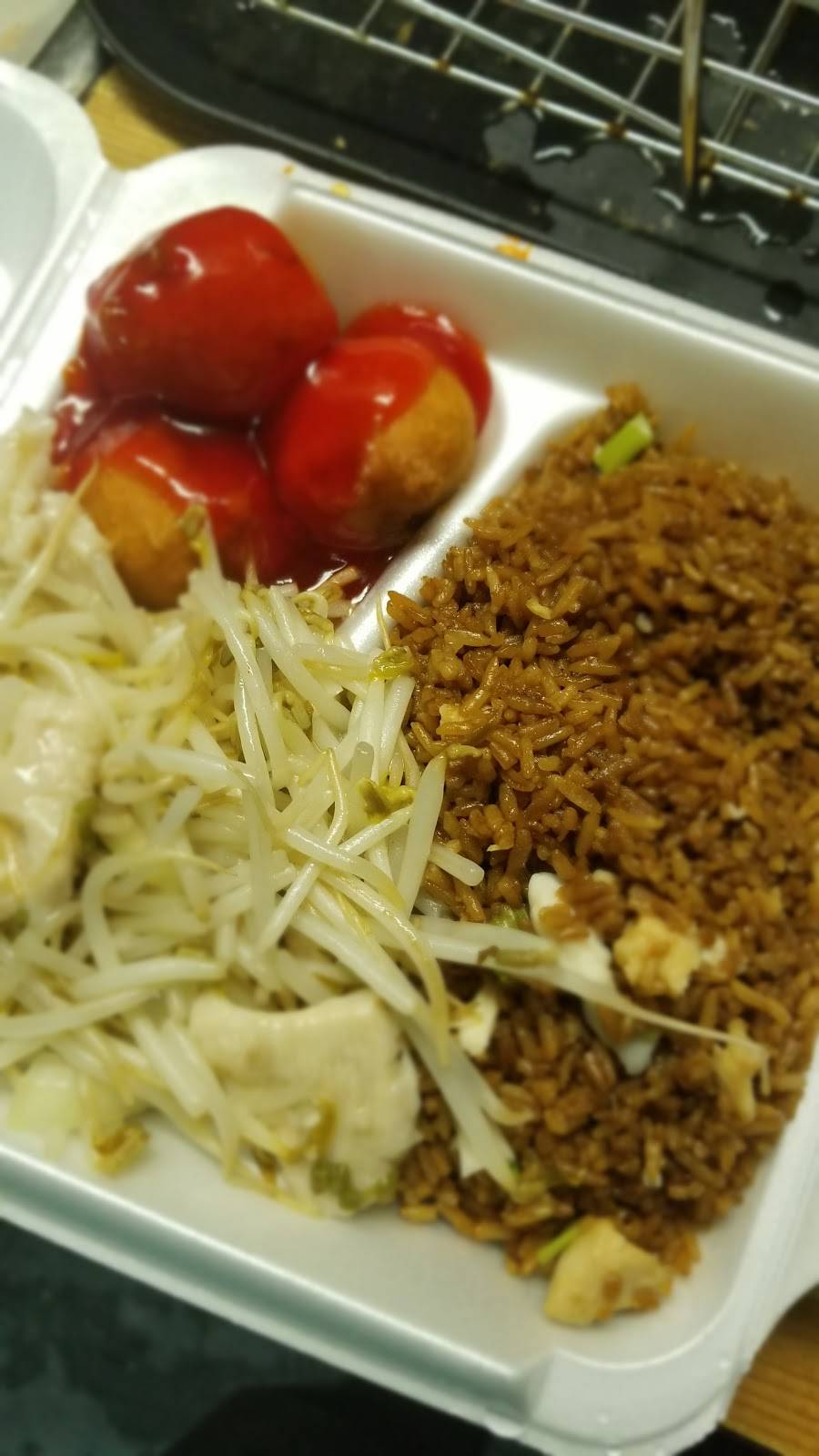 China Court Express | restaurant | 554 Sheppard Ave W, North York, ON M3H 2R9, Canada | 4166361632 OR +1 416-636-1632