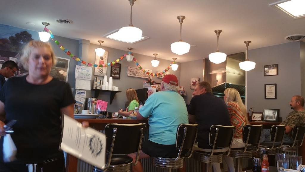 Annes Kitchen | restaurant | 240 N Liberty St, Powell, OH 43065, USA | 6143969363 OR +1 614-396-9363