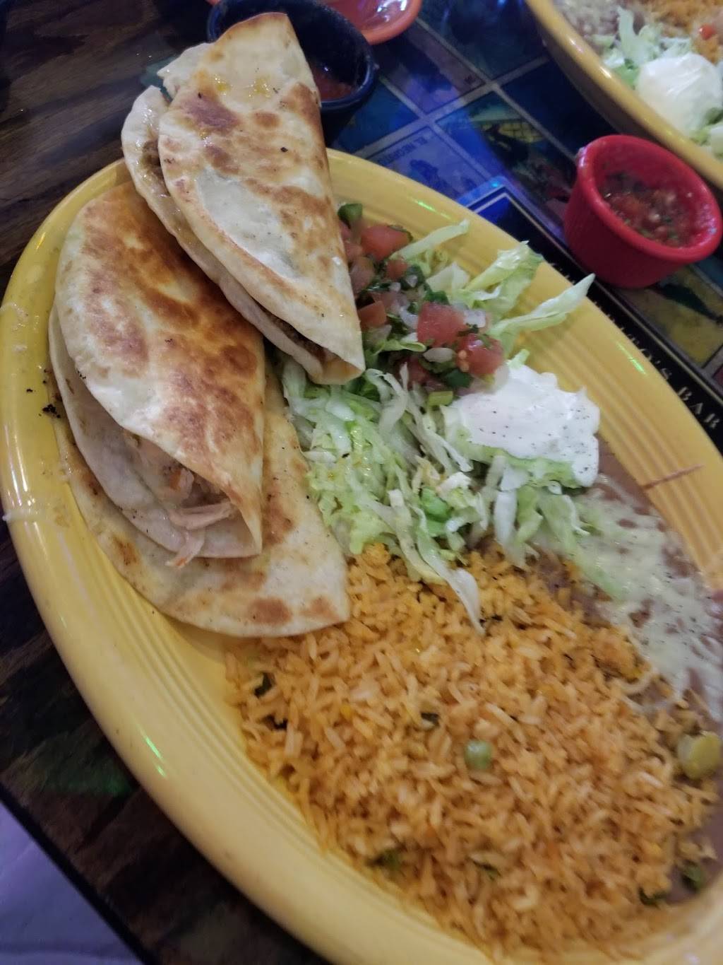 Charritos Bar & Grill | restaurant | 7 Town Center Dr NW, Huntsville, AL 35806, USA | 2562178868 OR +1 256-217-8868