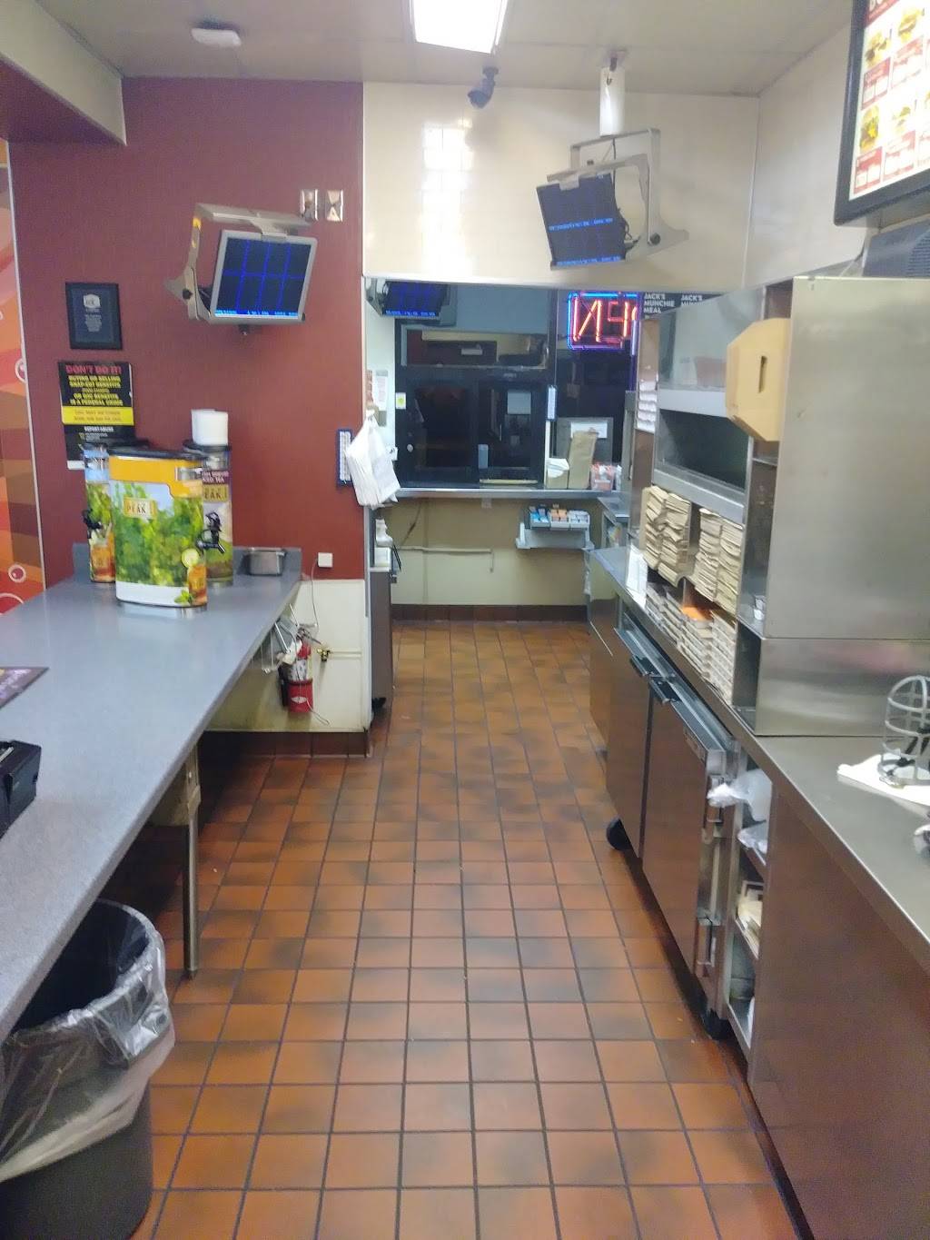 Jack in the Box | restaurant | 4151 W Bell Rd, Phoenix, AZ 85053, USA | 6028435716 OR +1 602-843-5716