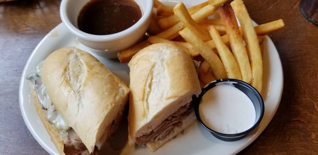 Logans Roadhouse | restaurant | 230 Cabela Dr, Triadelphia, WV 26059, USA | 3045471300 OR +1 304-547-1300