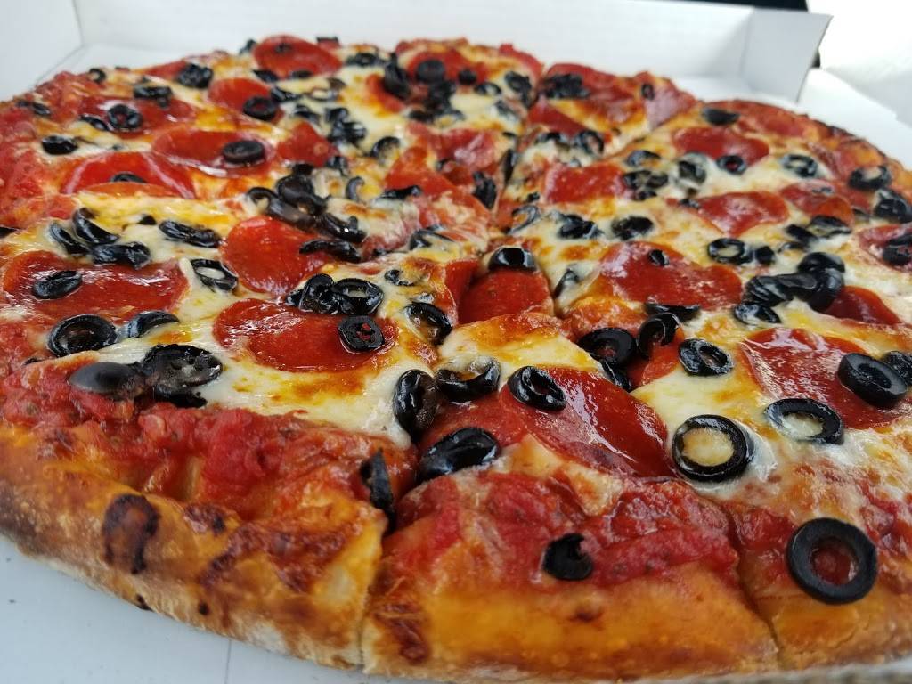 Pepes Pizza | restaurant | 250 S Parker St, Marine City, MI 48039, USA | 8107653505 OR +1 810-765-3505