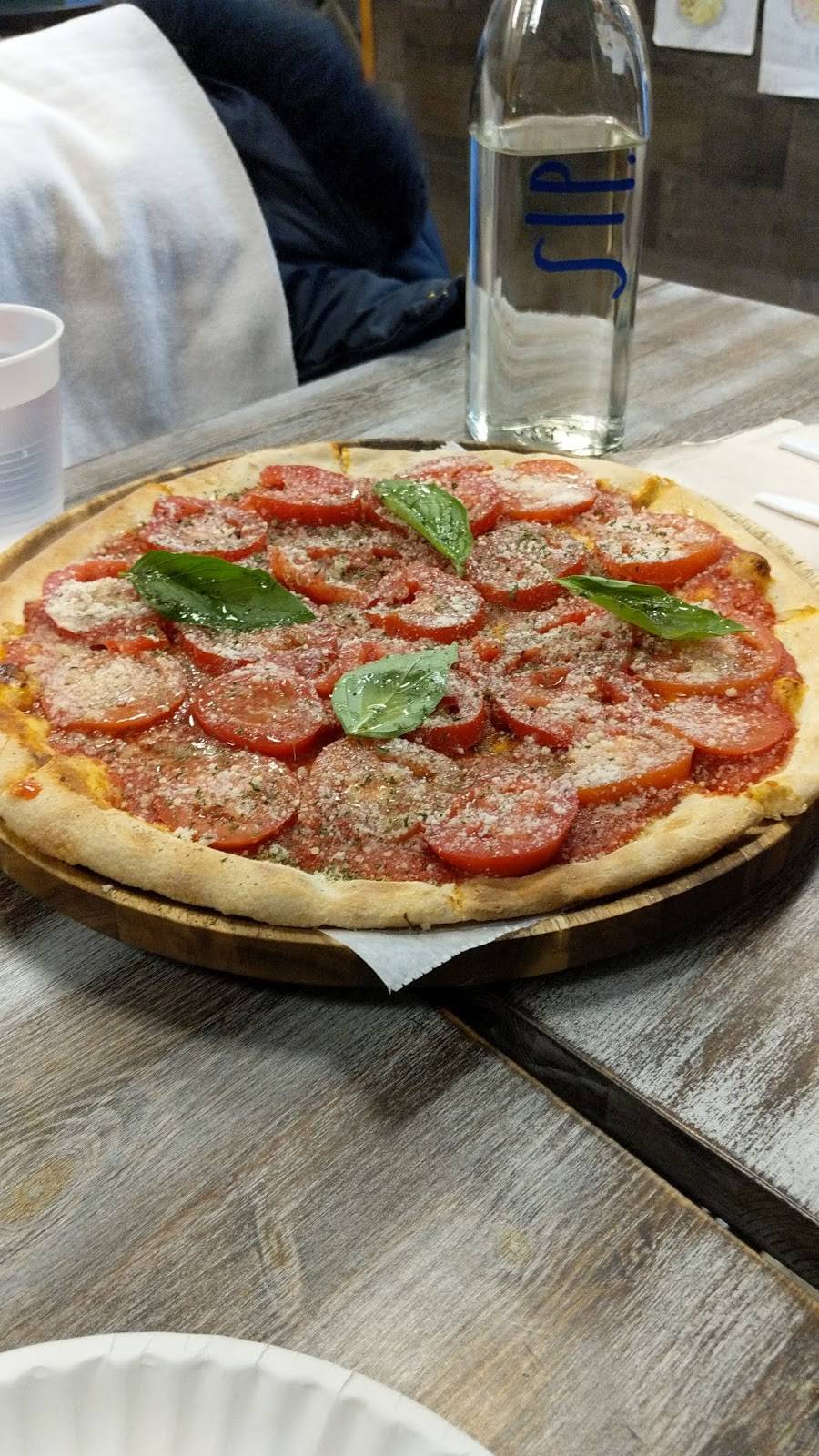 Acqua e Farina Pizzeria | restaurant | 43 Berry Hill Rd, Syosset, NY 11791, USA | 5168022272 OR +1 516-802-2272