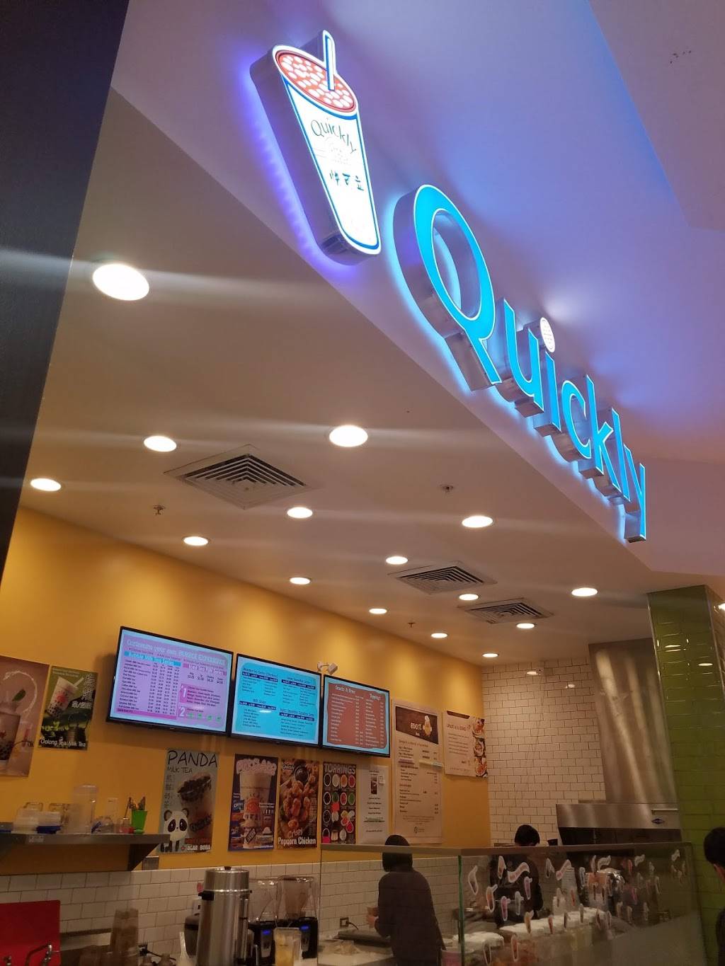 Quickly | restaurant | 1 Stoneridge Mall Rd, Pleasanton, CA 94588, USA | 5107801000 OR +1 510-780-1000