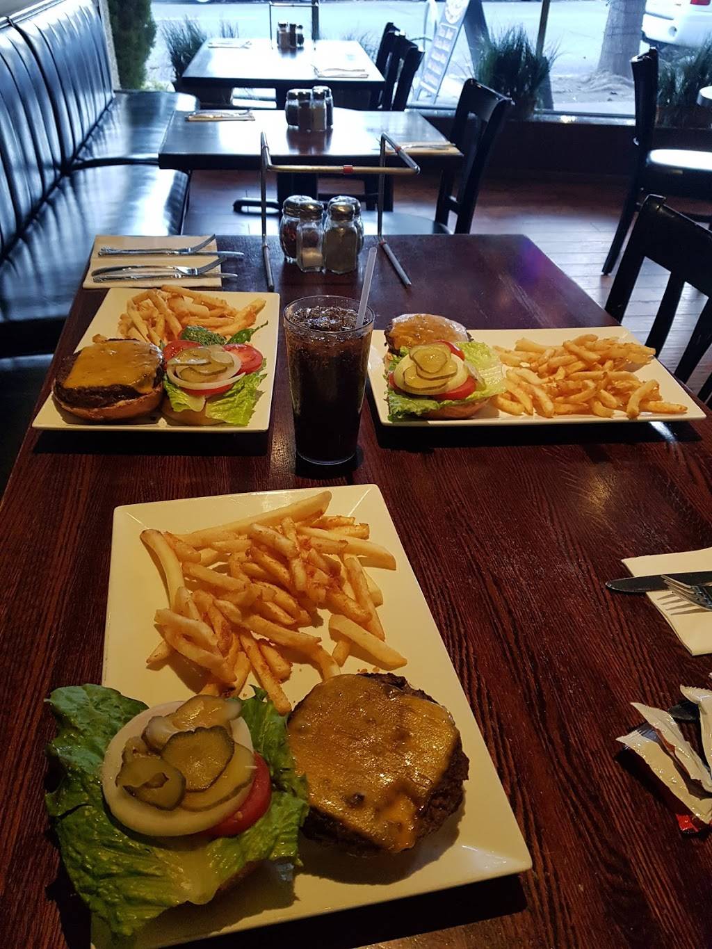 Sopranos Pizza & Pasta | meal delivery | 3208 W McGraw St, Seattle, WA 98199, USA | 2062836005 OR +1 206-283-6005