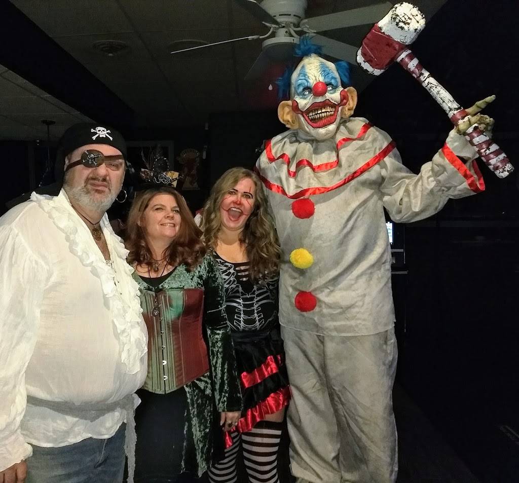 Kellys Sports Bar & Grill | night club | 26615 Ryan Rd, Warren, MI 48091, USA | 5867571250 OR +1 586-757-1250