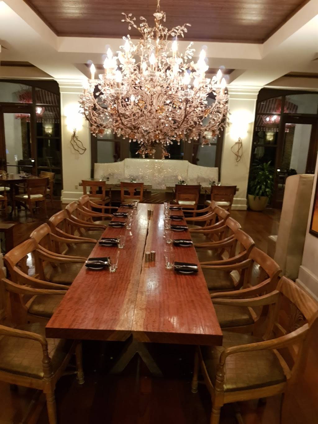 Lakeside Bar + Grill | night club | 700 Bloom St, Kissimmee, FL 34747, USA | 4075666000 OR +1 407-566-6000