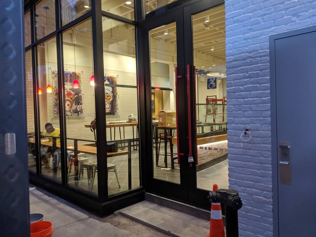 Chick-fil-A | restaurant | 166 Flatbush Ave, Brooklyn, NY 11217, USA | 9178100455 OR +1 917-810-0455