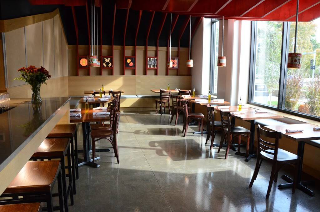 Maggies Farm Wood-Fired Pizza | restaurant | 1308 Melrose Ave, Iowa City, IA 52246, USA | 3193514588 OR +1 319-351-4588