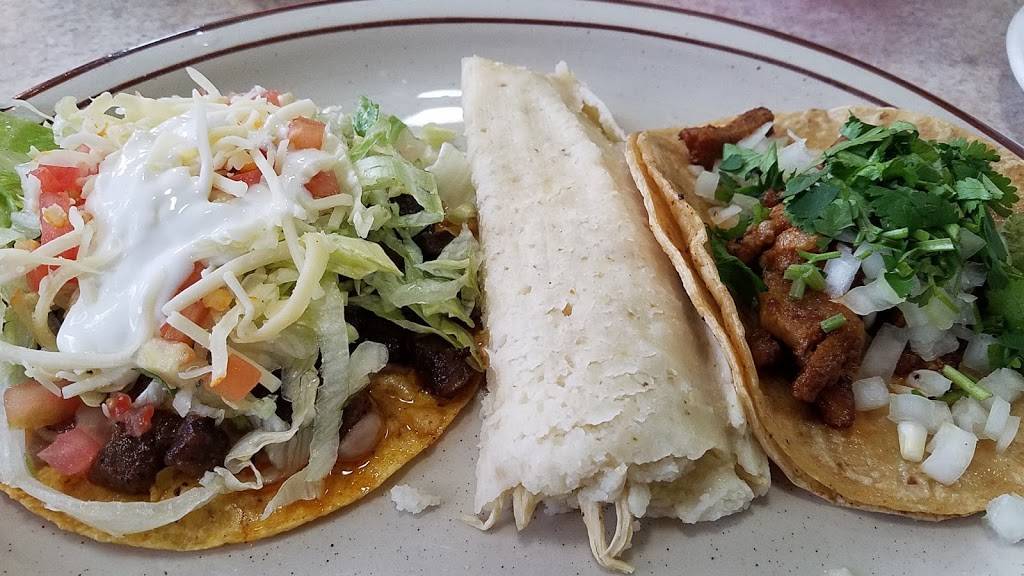 El Asadero | restaurant | 168 N Paw Paw St, Coloma, MI 49038, USA | 2692026015 OR +1 269-202-6015