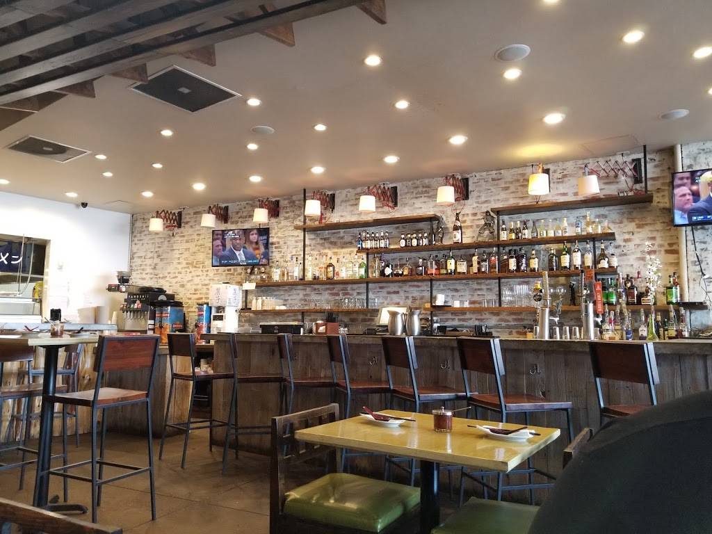 Tanoshii Ramen + Bar | restaurant | 2724 Commerce St, Dallas, TX 75226, USA | 2146516800 OR +1 214-651-6800