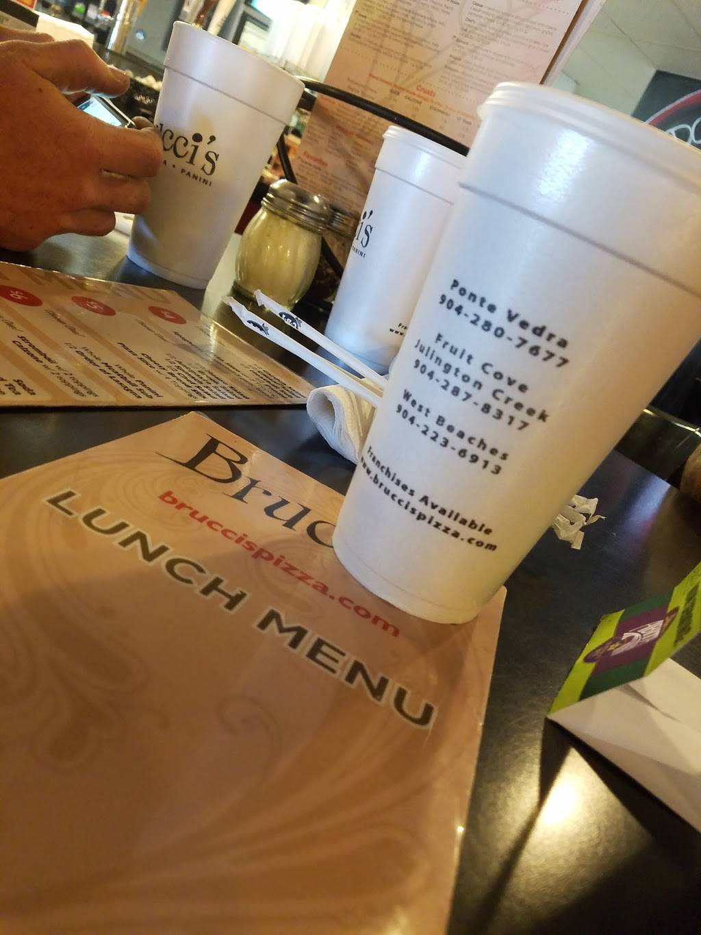 Bruccis Pizza | restaurant | 880 A1A N Ste 8, Ponte Vedra Beach, FL 32082, USA | 9042807677 OR +1 904-280-7677