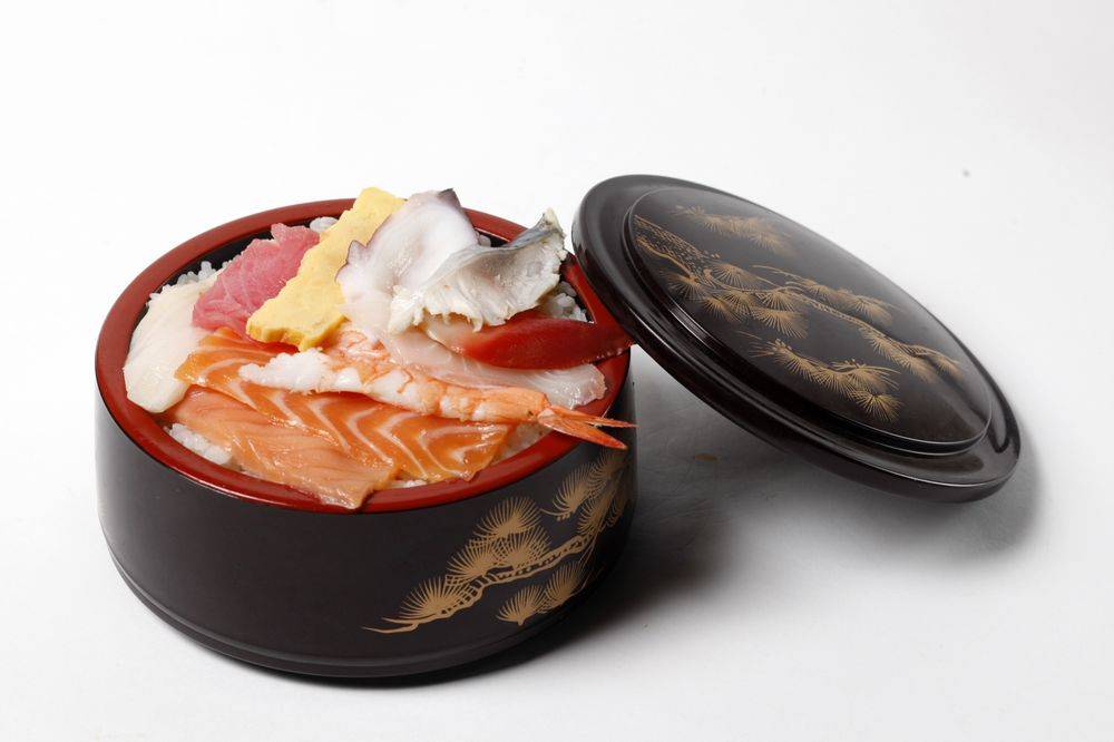 Volcano Sushi Restaurant - California Ave. | restaurant | 2521 N California Ave, Chicago, IL 60647, USA | 7733607075 OR +1 773-360-7075