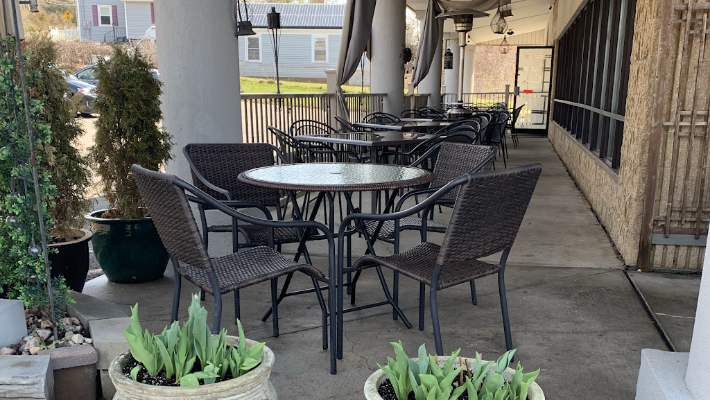 Vero Cucino Rustico | restaurant | 749 Saybrook Road, Tradewinds Plaza, Middletown, CT 06457, USA | 8603439413 OR +1 860-343-9413