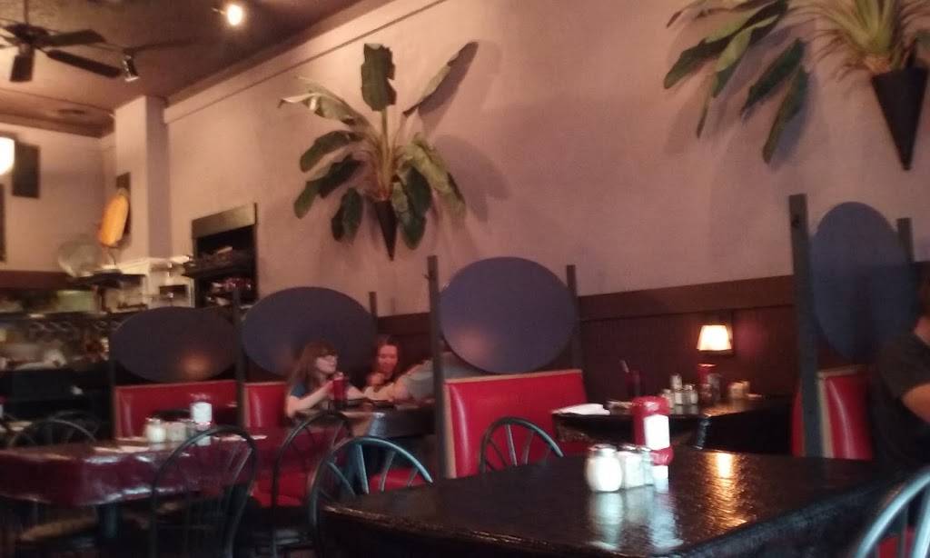 Francescos Pizzeria | restaurant | 617 W Liberty St, Hubbard, OH 44425, USA | 3305348811 OR +1 330-534-8811