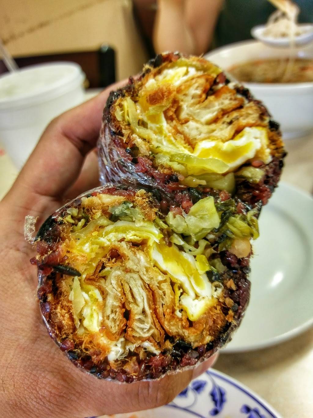 Huge Tree Pastry | restaurant | 423 N Atlantic Blvd, Monterey Park, CA 91754, USA | 6264588689 OR +1 626-458-8689