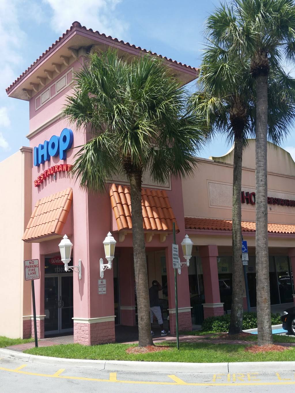 IHOP | restaurant | 11302 Miramar Pkwy, Miramar, FL 33025, USA | 9544313866 OR +1 954-431-3866