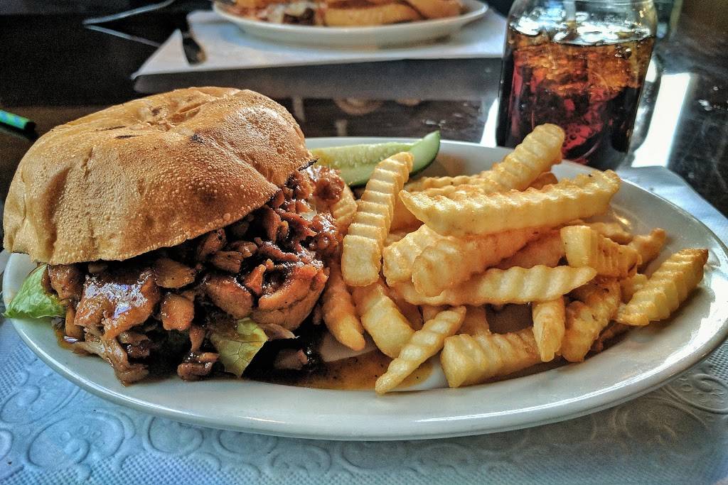 River Runners Roost | restaurant | 2378 NY-97, Pond Eddy, NY 12770, USA | 8455570097 OR +1 845-557-0097