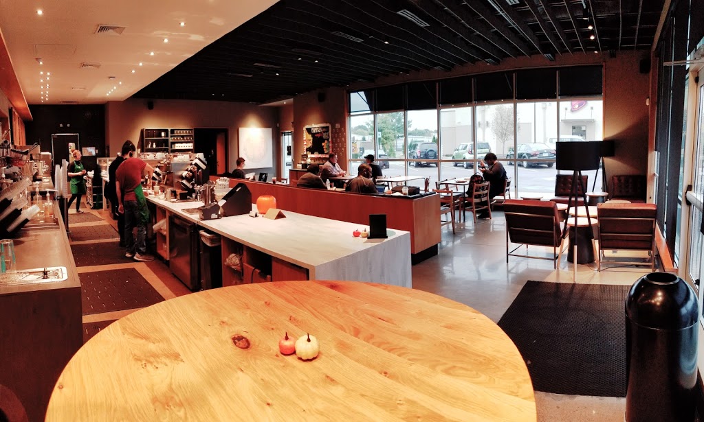 Starbucks | cafe | 1975 Whitten Rd, Memphis, TN 38133, USA | 9258521129 OR +1 925-852-1129