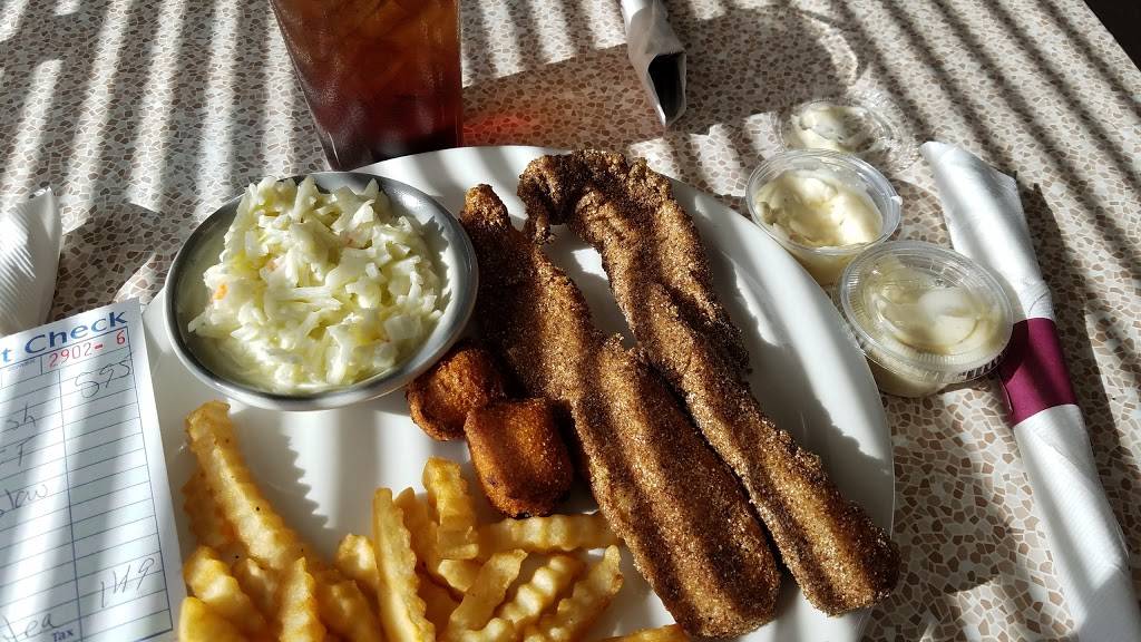 Dels Restaurant | restaurant | 7478 US-60, Owensboro, KY 42301, USA | 2707640504 OR +1 270-764-0504