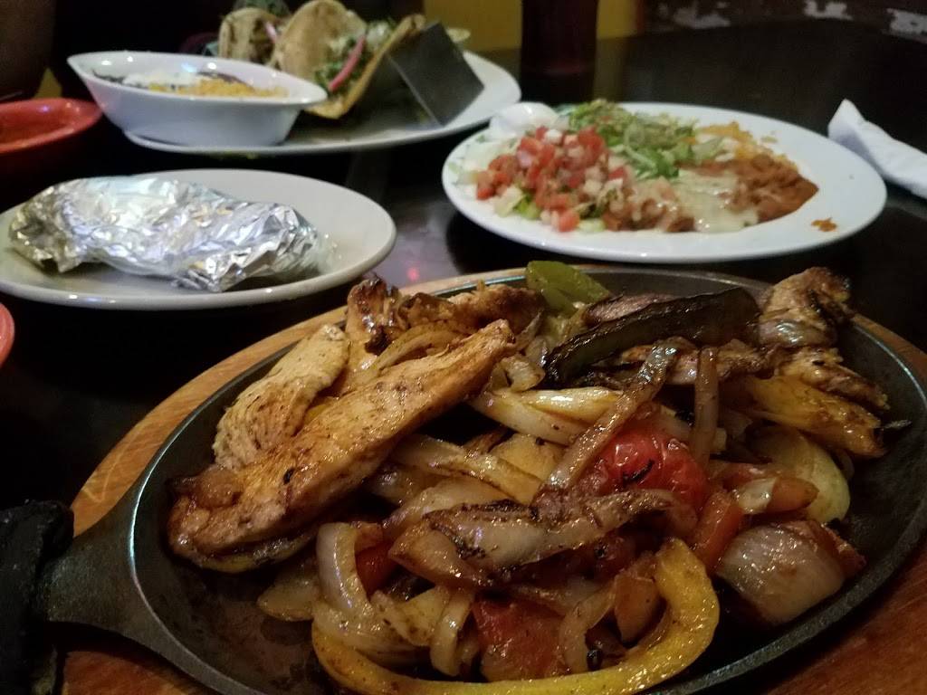 La Carreta | restaurant | 147 NW Railroad Ave, Ponchatoula, LA 70454, USA | 9853700930 OR +1 985-370-0930