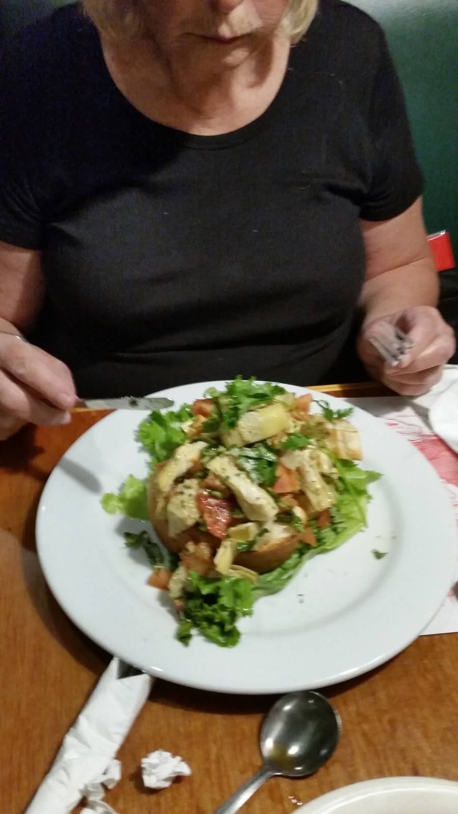 Di Napolis Fire House | restaurant | 17856 CA-18, Apple Valley, CA 92307, USA | 7602425802 OR +1 760-242-5802