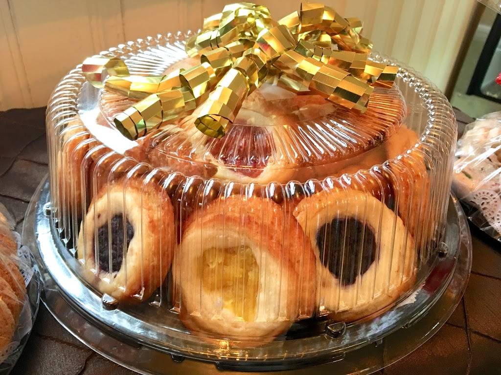 Braselton Fine Bakery | bakery | 84 Brassie Ln, Braselton, GA 30517, USA | 7068240008 OR +1 706-824-0008