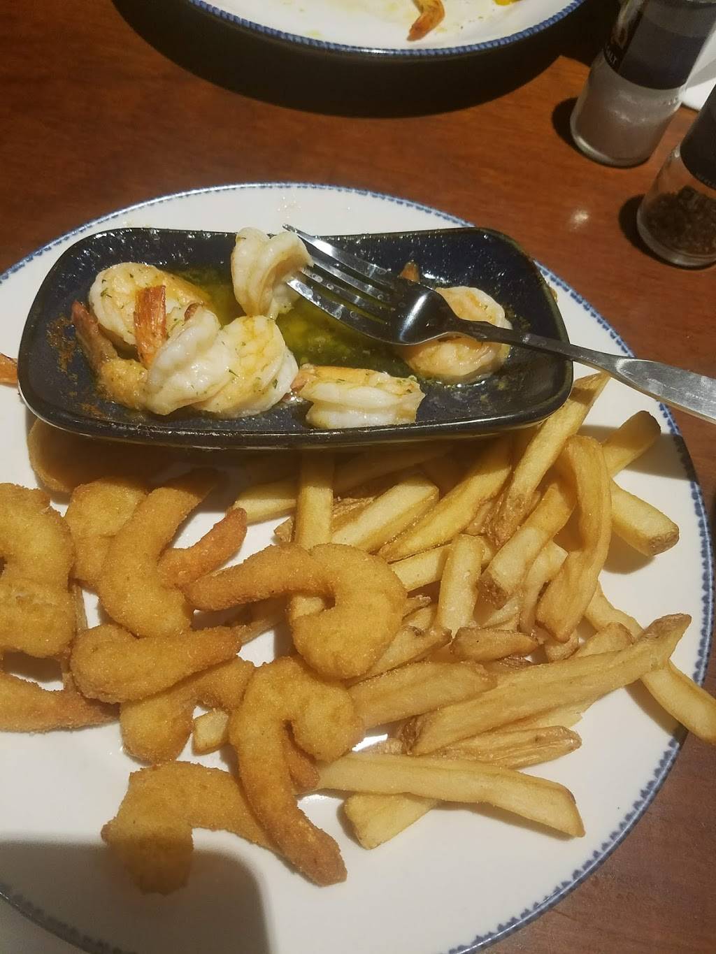 Red Lobster | restaurant | 7835 Interstate 35 Access Rd, San Antonio, TX 78224, USA | 2109210192 OR +1 210-921-0192