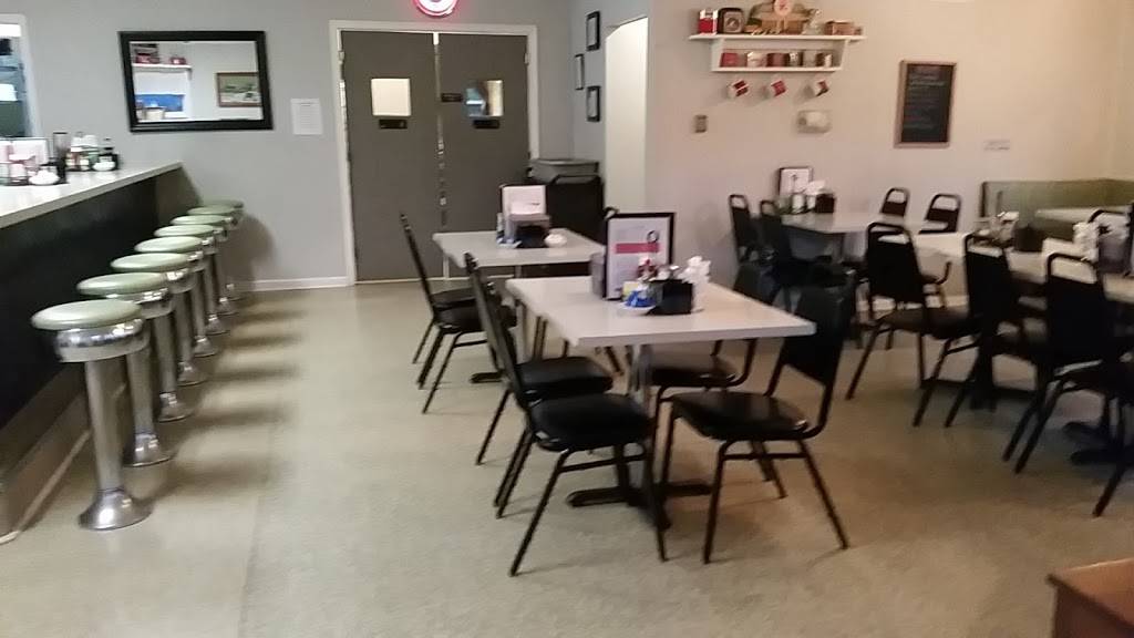 White Horse Luncheonette | restaurant | 5562 Old Philadelphia Pike, Gap, PA 17527, USA | 7177688566 OR +1 717-768-8566