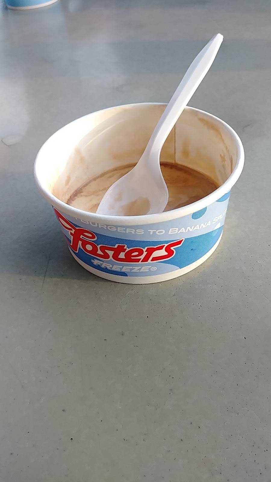 Fosters Freeze | restaurant | 906 E Pacheco Blvd, Los Banos, CA 93635, USA | 2098264195 OR +1 209-826-4195