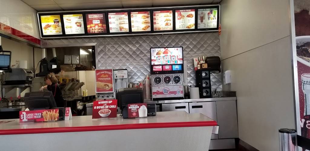 Krystal | meal takeaway | 510 KY-92, Williamsburg, KY 40769, USA | 6065499822 OR +1 606-549-9822