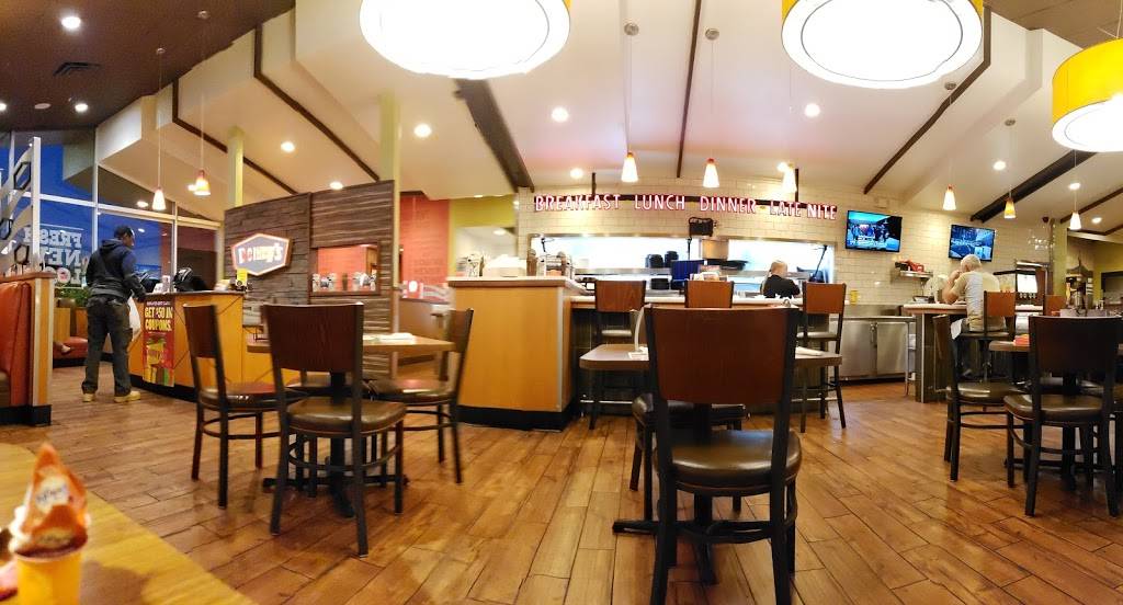 Dennys | restaurant | 5002 N 7th St, Phoenix, AZ 85014, USA | 6022797721 OR +1 602-279-7721