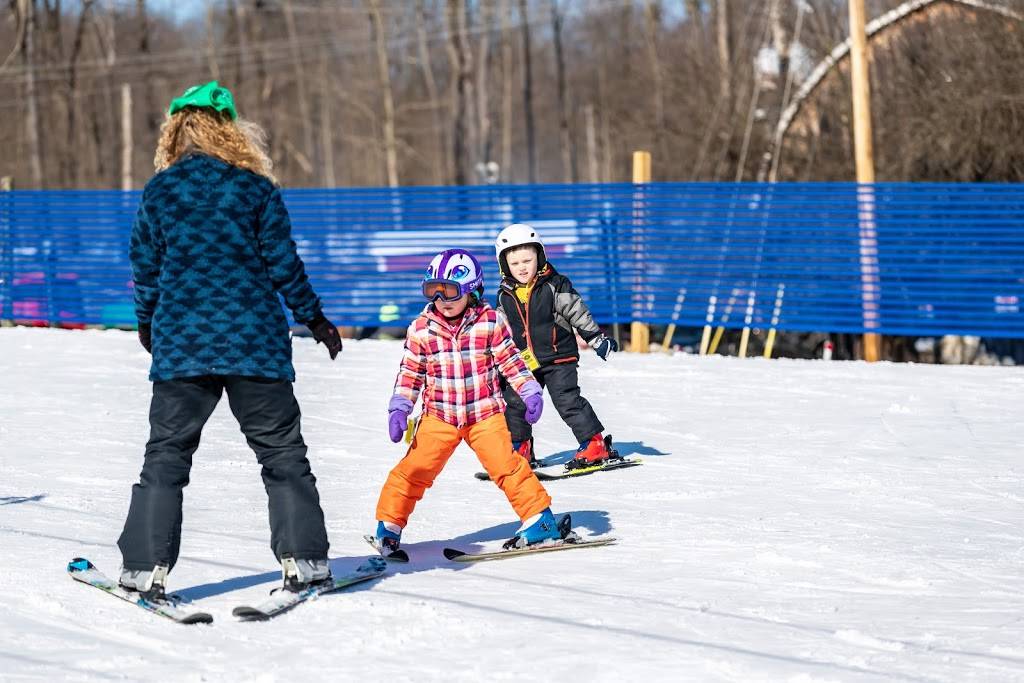 Mount Pleasant of Edinboro | restaurant | 14510 Mt Pleasant Rd, Cambridge Springs, PA 16403, USA | 8147341641 OR +1 814-734-1641