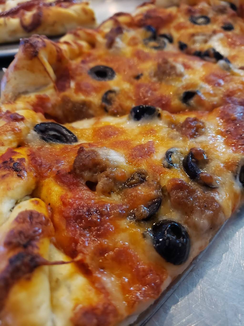 Gridiron Pizza Co. | restaurant | 280 Smith St, Harrisburg, OR 97446, USA | 5419955160 OR +1 541-995-5160