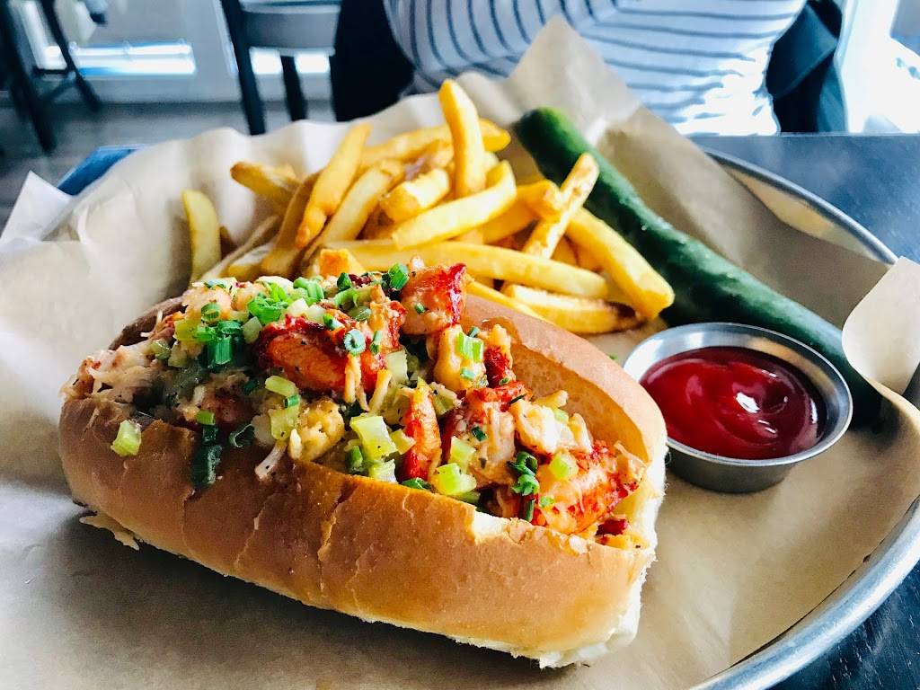 Pier 6 | restaurant | 1 8th St, Charlestown, MA 02129, USA | 6173370054 OR +1 617-337-0054