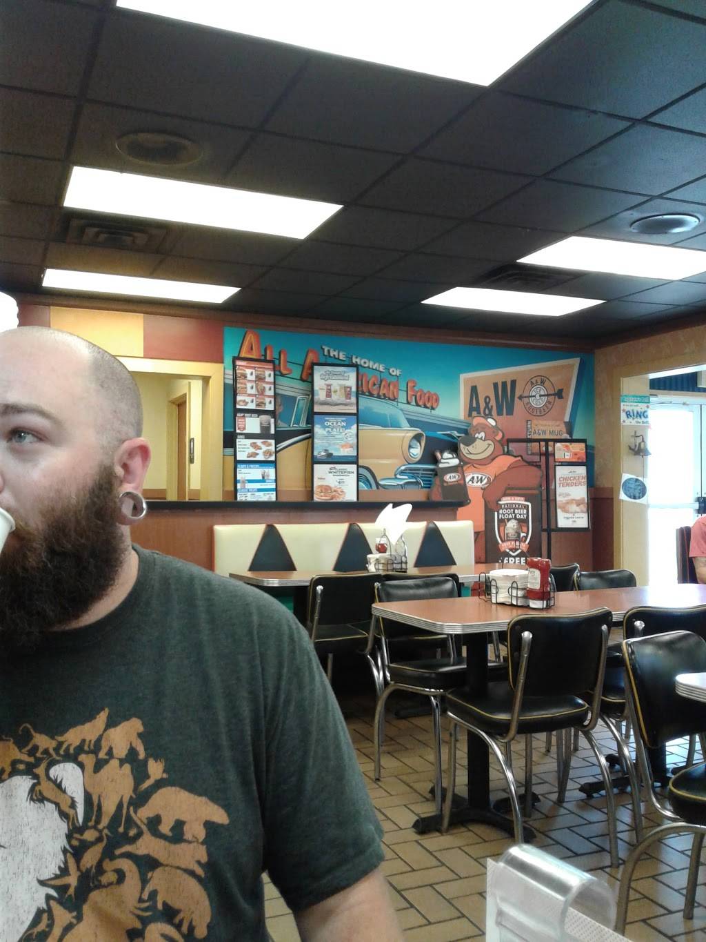 A&W Restaurant | restaurant | 1102 Chillicothe St, Portsmouth, OH 45662, USA | 7403533194 OR +1 740-353-3194