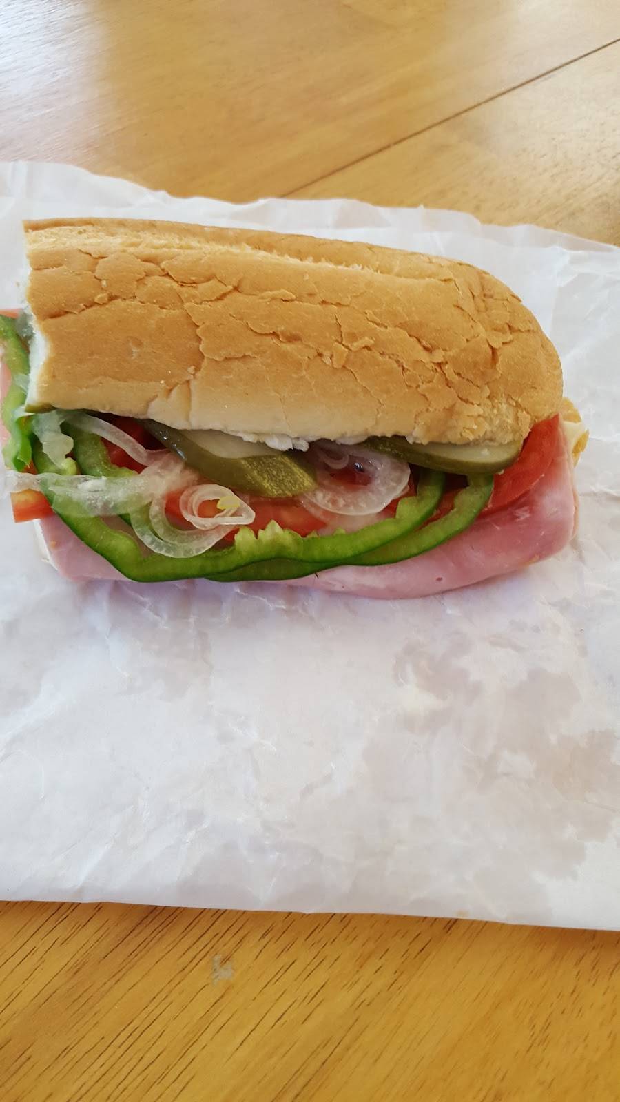 Cheryls Sandwich Shoppe | restaurant | 54 York St, Kennebunk, ME 04043, USA | 2075027113 OR +1 207-502-7113