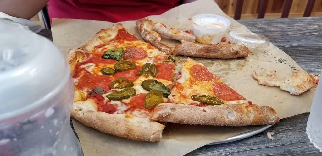 Grandpa’s Pizza | restaurant | 4138 S New Braunfels Ave, San Antonio, TX 78223, USA | 2105318787 OR +1 210-531-8787