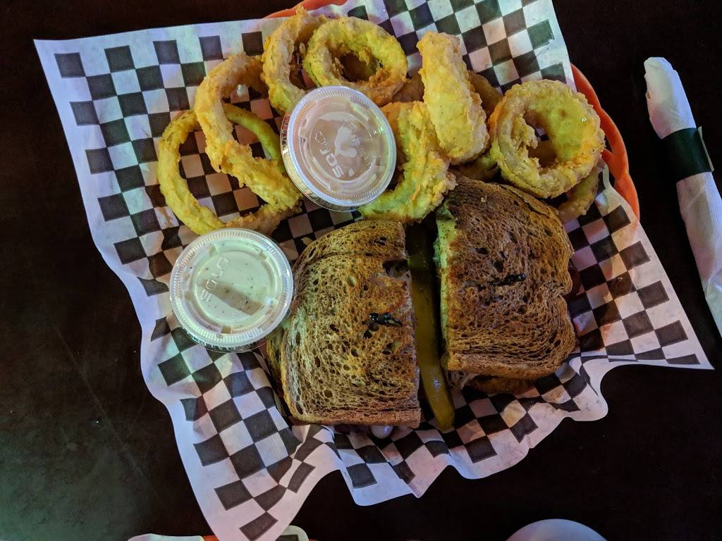 The Downtown Grill | restaurant | 301 E Call St, Starke, FL 32091, USA | 9049649253 OR +1 904-964-9253