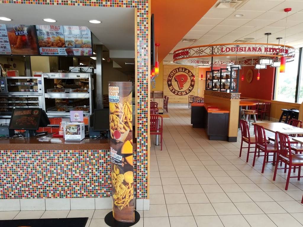 Popeyes Louisiana Kitchen | restaurant | 2602 N Roan St, Johnson City, TN 37601, USA | 4232628085 OR +1 423-262-8085