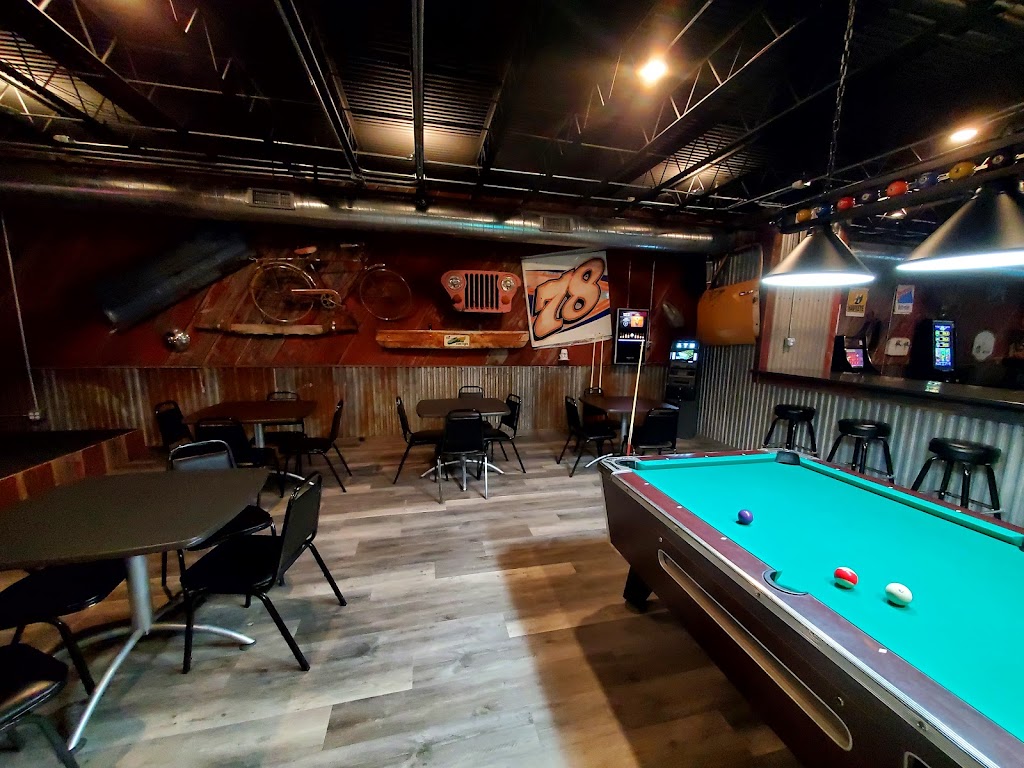 Red Fox Inn | restaurant | 1900 Heritage Way, Waverly, IA 50677, USA | 3193525330 OR +1 319-352-5330